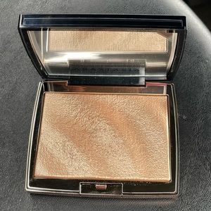 Anastasia Beverly Hills Amrezy Limited Edition Highlighter